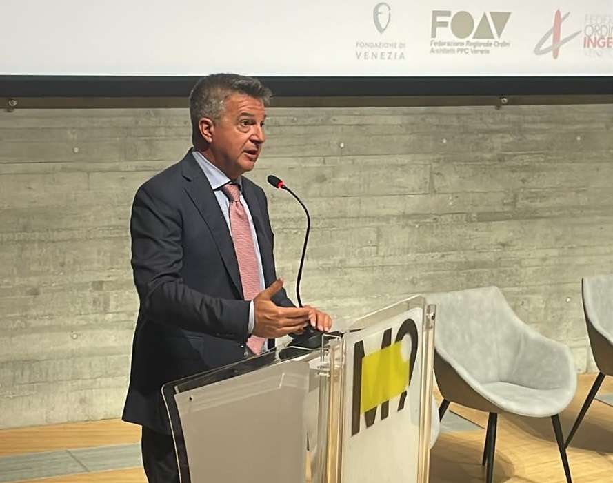 - Immagine relativa al progetto "Approvati due bandi per la transizione digitale, Ass. Calzavara: "Sostegno per accelerare la digitalizzazione dei Comuni veneti"."